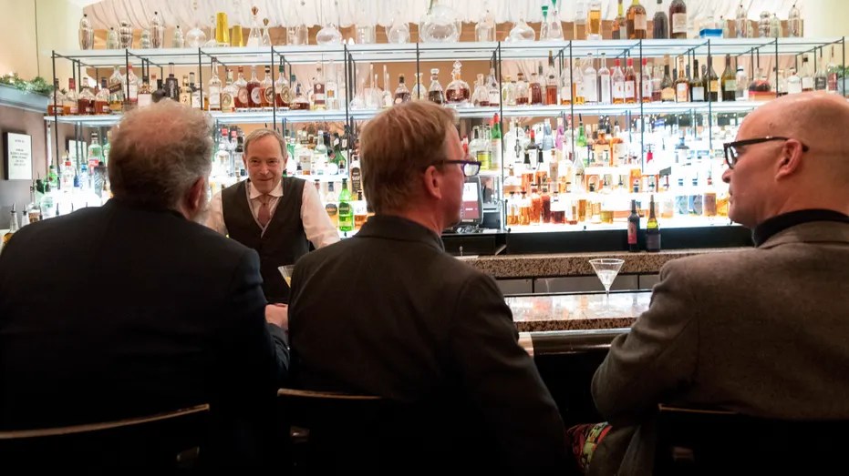 I cook a bar and a barbecue