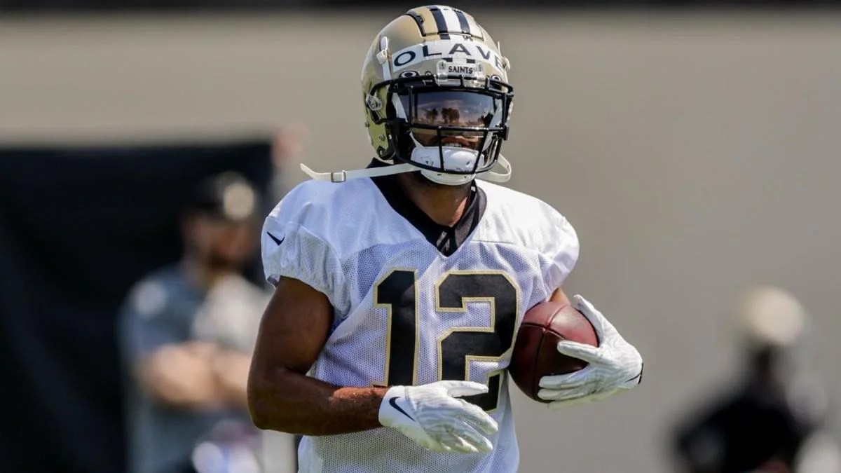 GM Saints assistant Jeff Ireland compares the peaks of the first round of Chris Olav, Trevor Penning, with former professionals